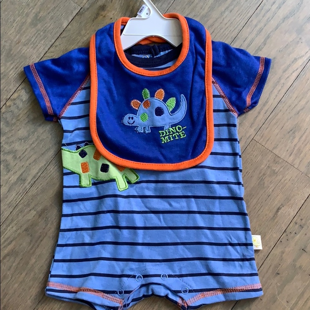 Bodysuit with matching bib